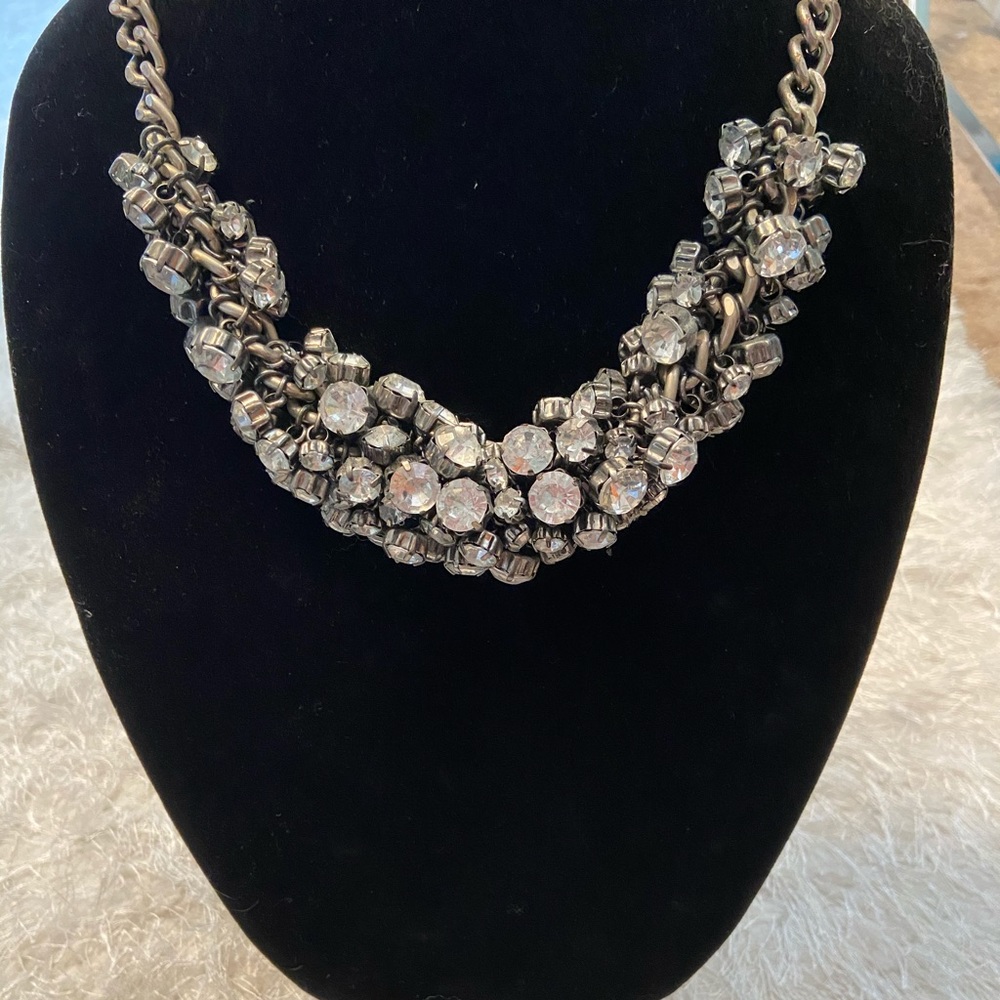 Banana Republic Statement necklace silver